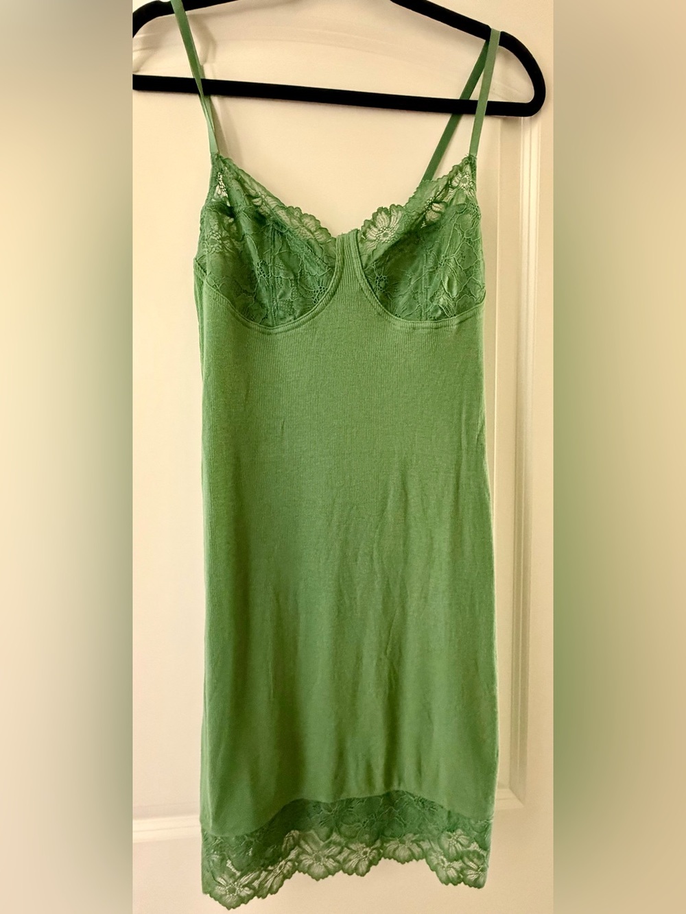 Adore Me leaf green slip, medium, nwt